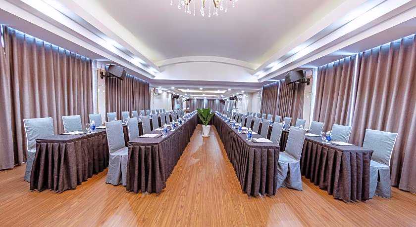 Happy Life Green Hotel