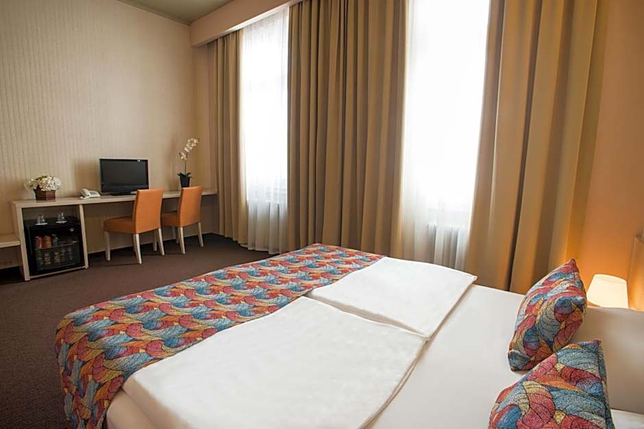 Star City Hotel