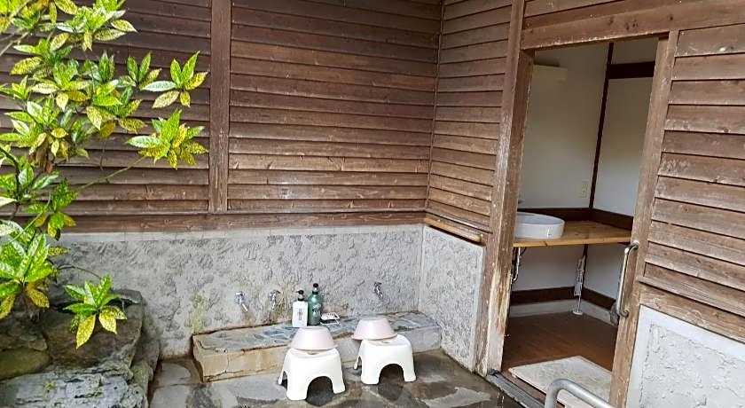 Yufuin Onsen Hasuwa Inn