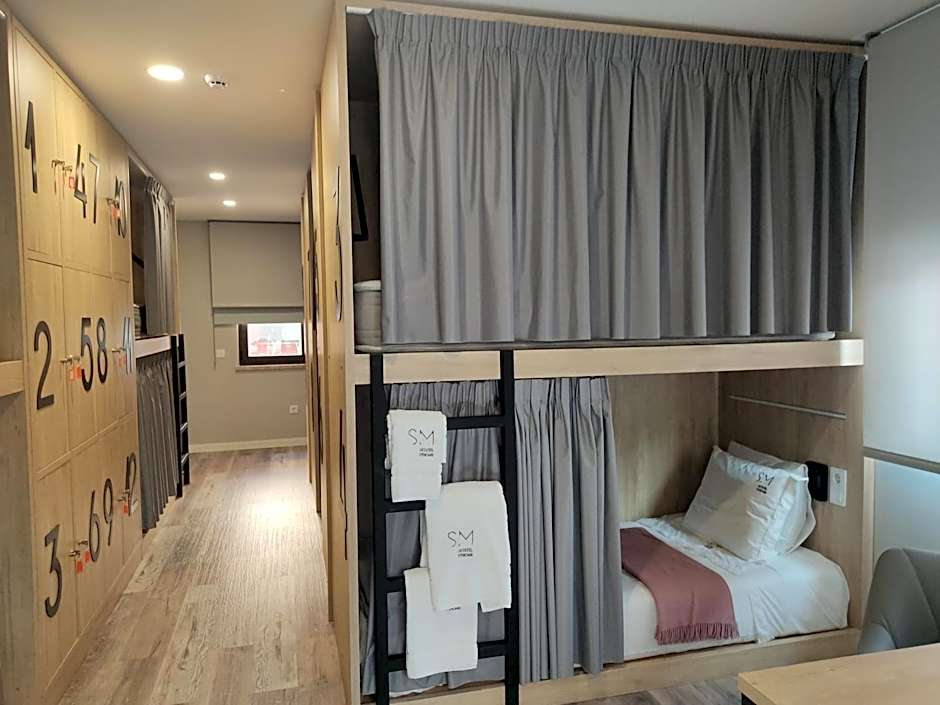 Photo 1 of 2 of Single Bed in Mixed Dormitory Room
