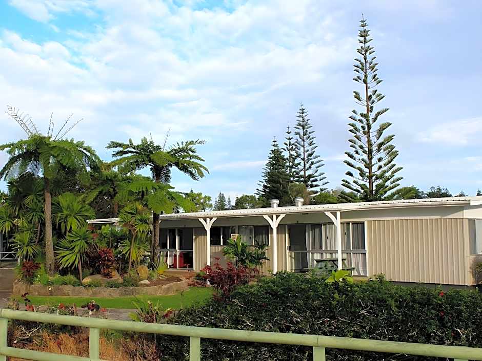 Hibiscus Regal Apartments