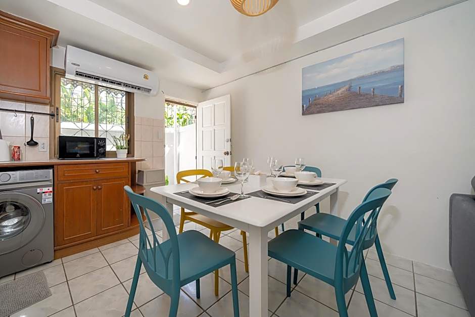 5 mins walk Bangla,beach,3BR