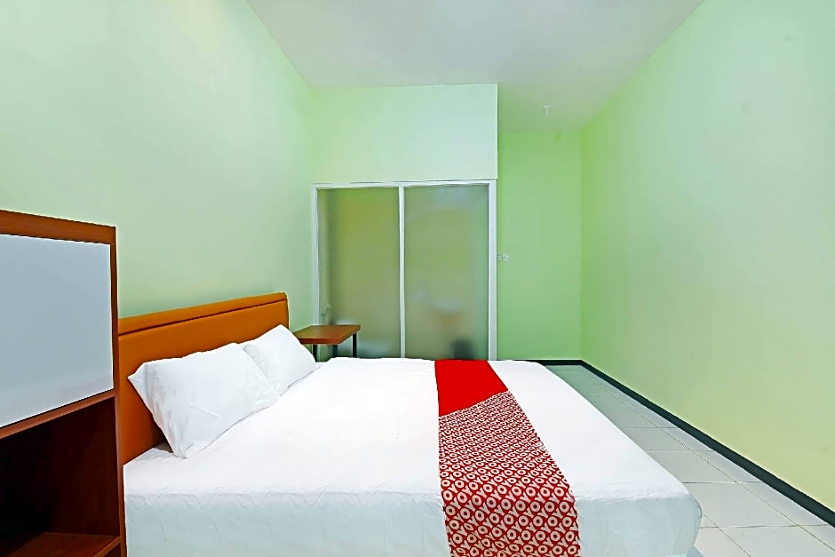 OYO 91351 87 Guest House