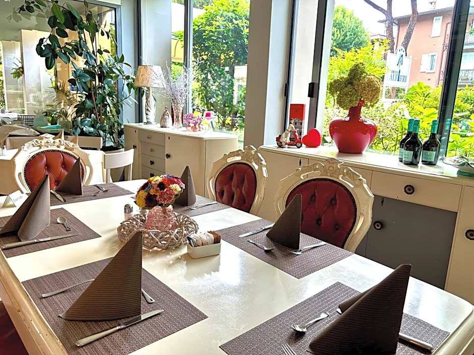 Hotel Alfieri by International