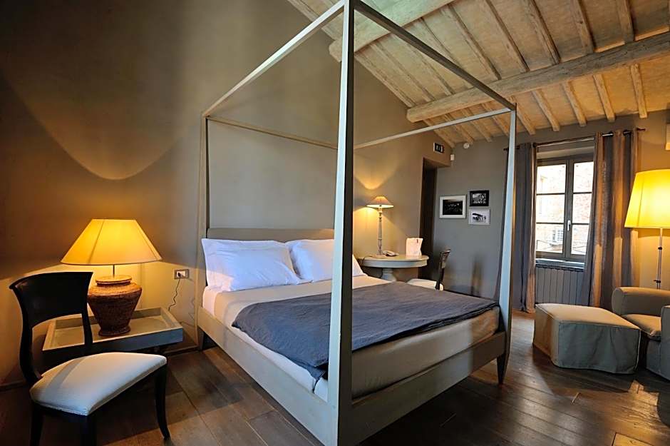 Villa Sassolini Suite & Rooms - Country Boutique Hotel