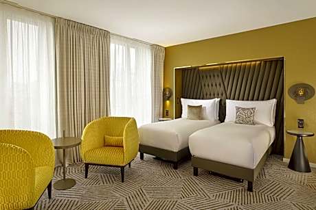 Beaux-Arts, Larger Guest Room, 2 Twin