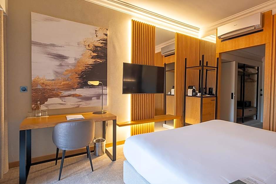 Cidnay - Hotel & Executive Center