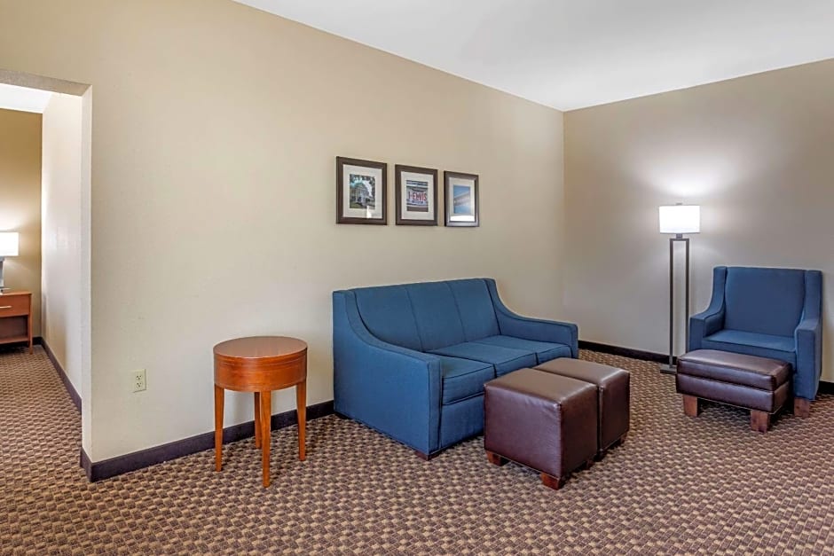 Comfort Inn & Suites Atoka-Millington