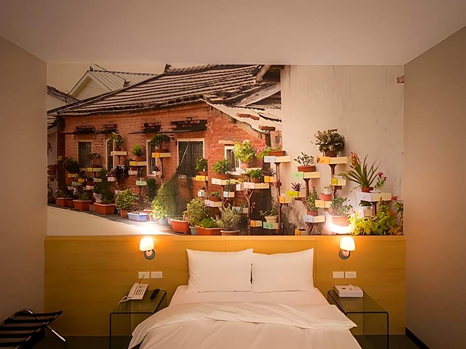 Travel Art Inn
