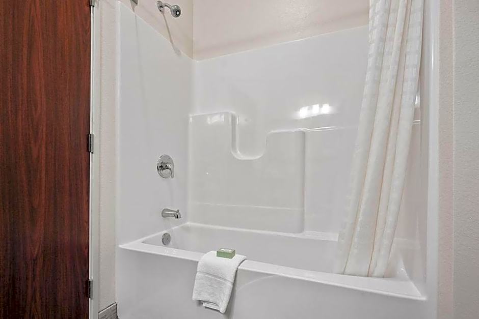 Cobblestone Hotel & Suites - Mosinee