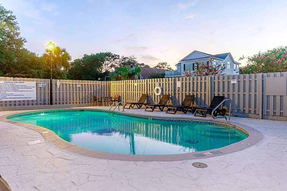 Admiral's Inn on Tybee Island