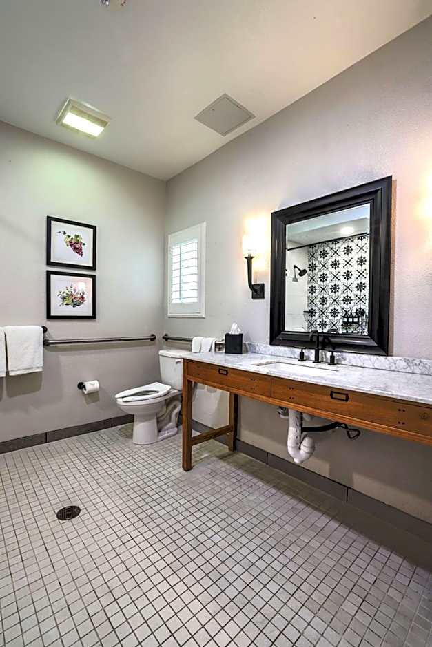 The Lodge at Healdsburg, tapestry Collection by Hilton