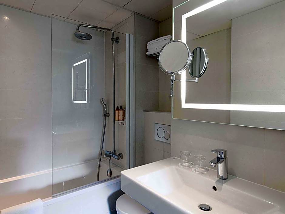 Mercure Paris Montparnasse Raspail