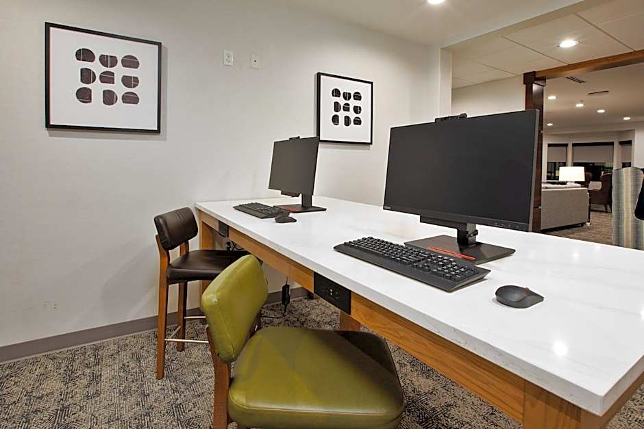 Staybridge Suites Ames By IHG