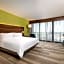 Holiday Inn Express & Suites Santa Ana - Orange County