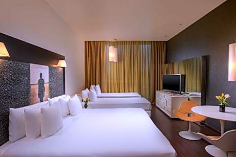 Nhow Friends and Family Room (2 Adults + 1 Child)