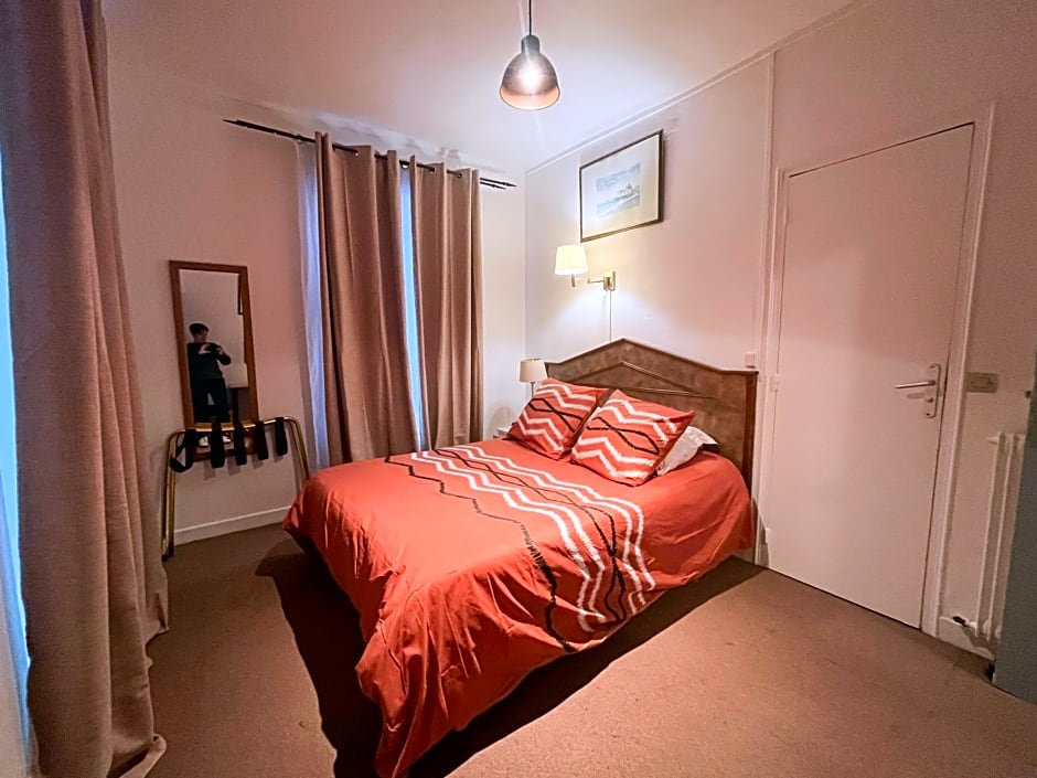 Ideal Hotel
