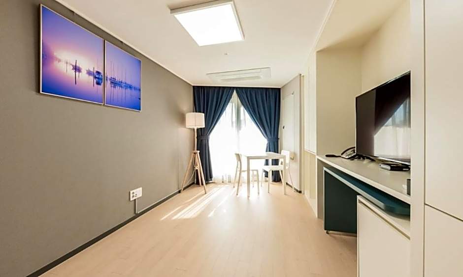 Risen Ocean Park Hotel