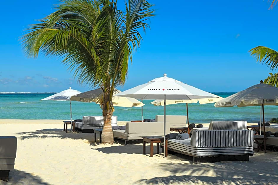Casa del Jaguar Beach Hotel
