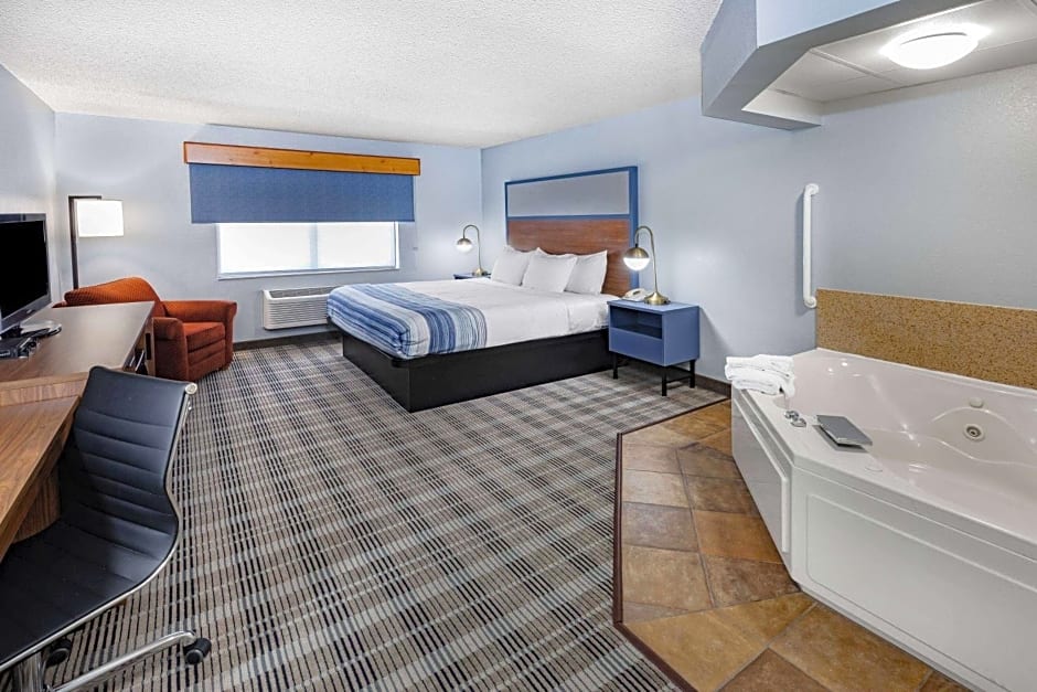 AmericInn by Wyndham Sayre