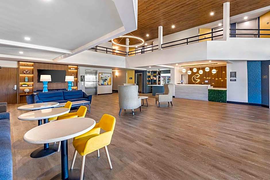 Comfort Inn & Suites Irvine Spectrum