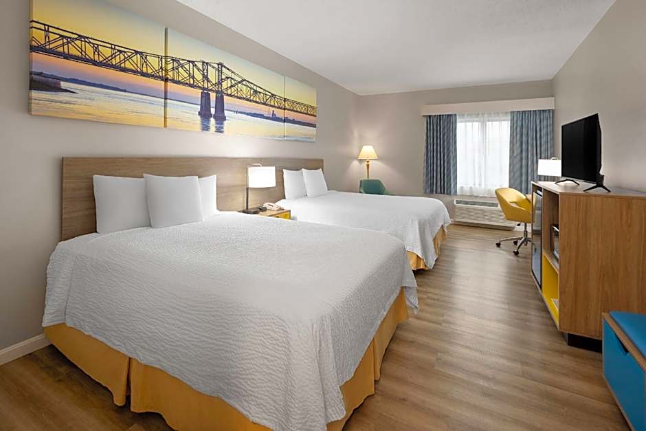 Photo 1 of 6 of 2 Queen Beds, Accessible, Nonsmoking