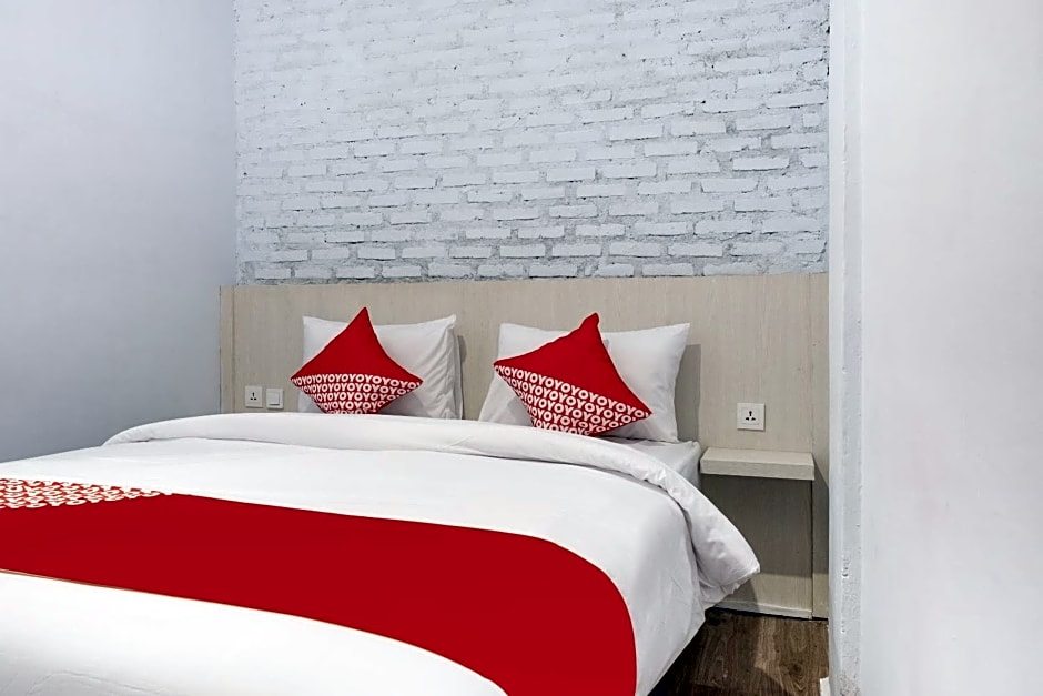 Super OYO 3150 Theodore Homestay