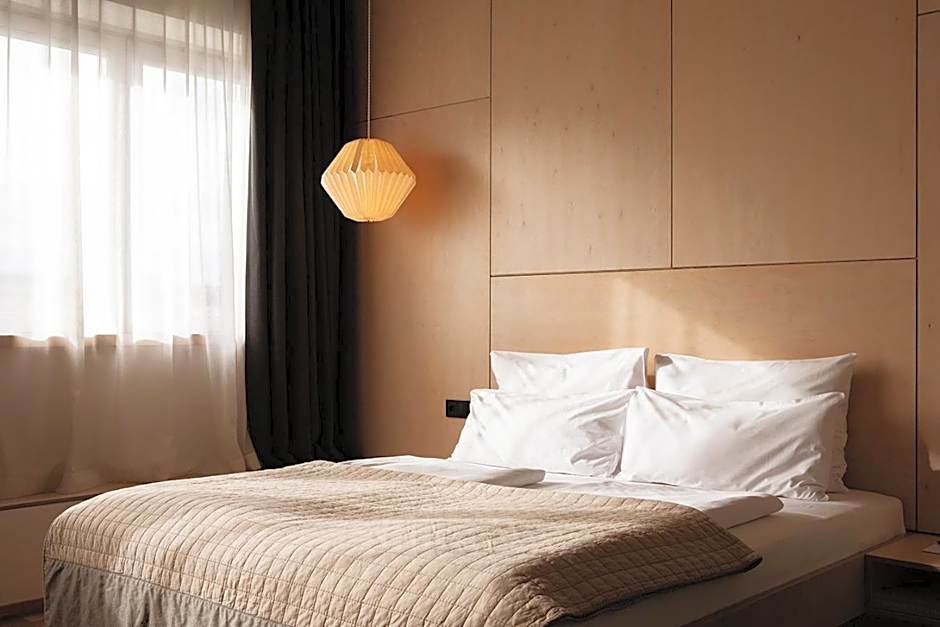 The Flushing Meadows Hotel