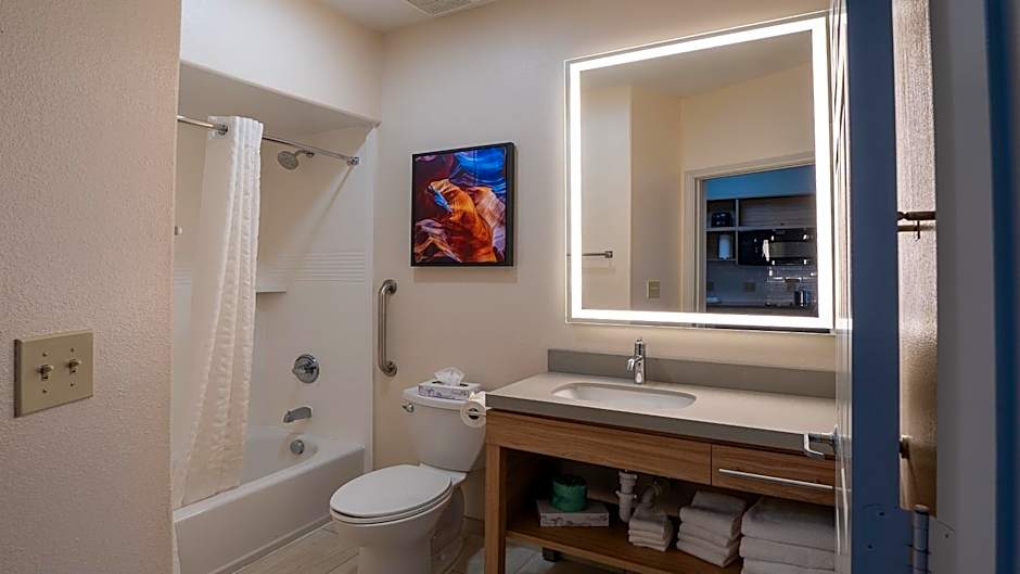 Candlewood Suites Baytown By IHG