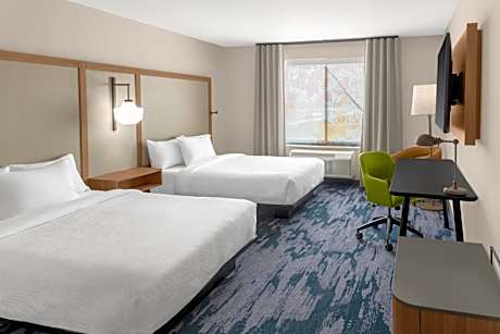 Standard Queen Room with Two Queen Beds - Hearing Accessible