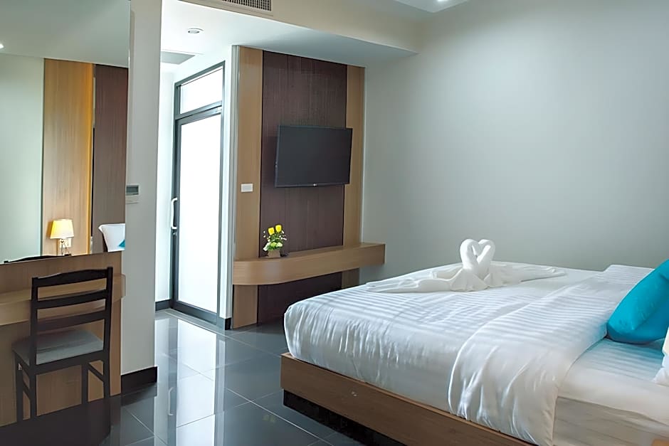 Thanburi Hotel