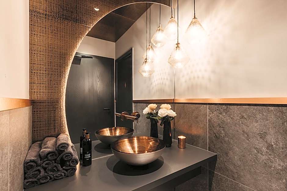 THE MATTHEW - Copper Lodge