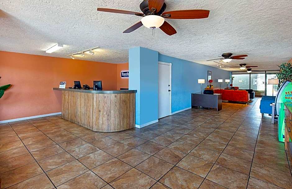 Americana Inn a Travelodge by Wyndham