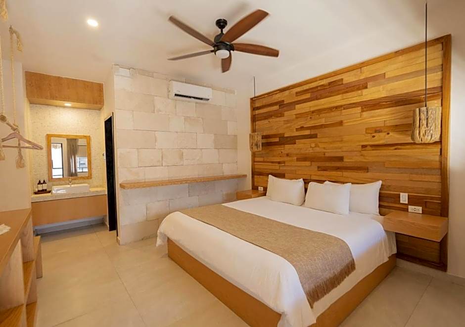 Mayan Monkey Hotel & Hostel Tulum