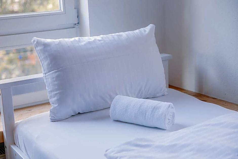 mybrand boardinghouse Volksdorf Self Check-in -free parking