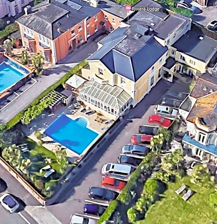 Riviera Lodge Hotel