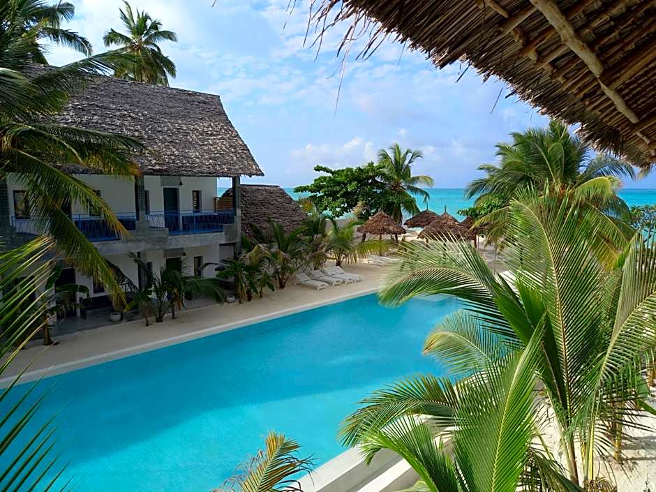 Casa Beach Hotel "Casa Del Mar"