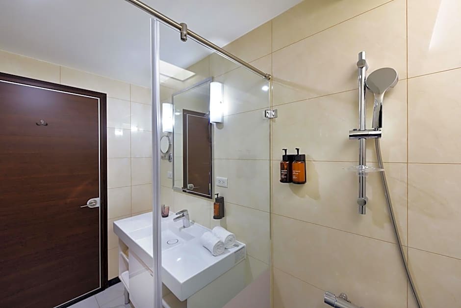 Fullon Poshtel - Linkou