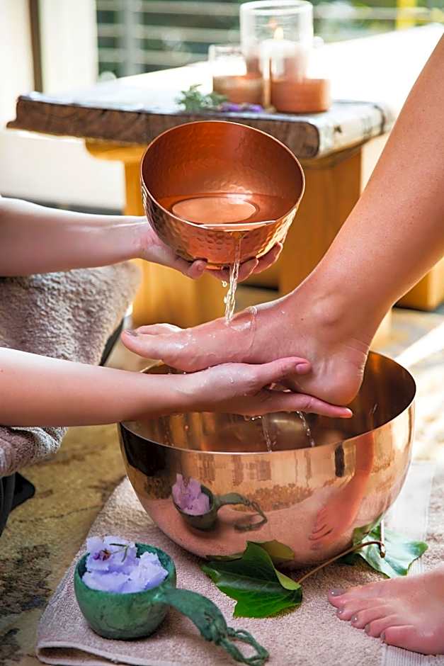 African Rock Hotel & Spa, a "Boutique Lifestyle Resort"