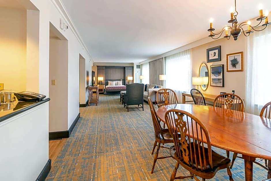 Williamsburg Lodge, Autograph Collection by Marriott