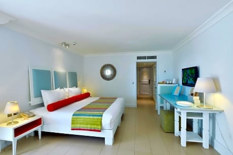 DOUBLE DELUXE SEA-FACING