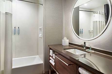 King Suite, Living Room, 1 Bedroom Suite, 1 King, Sofa Bed