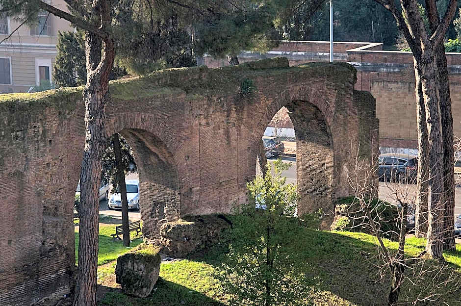 Hotel Emona Aquaeductus