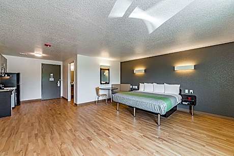 2 Queen Beds | Suite, Non-Smoking, Kitchen