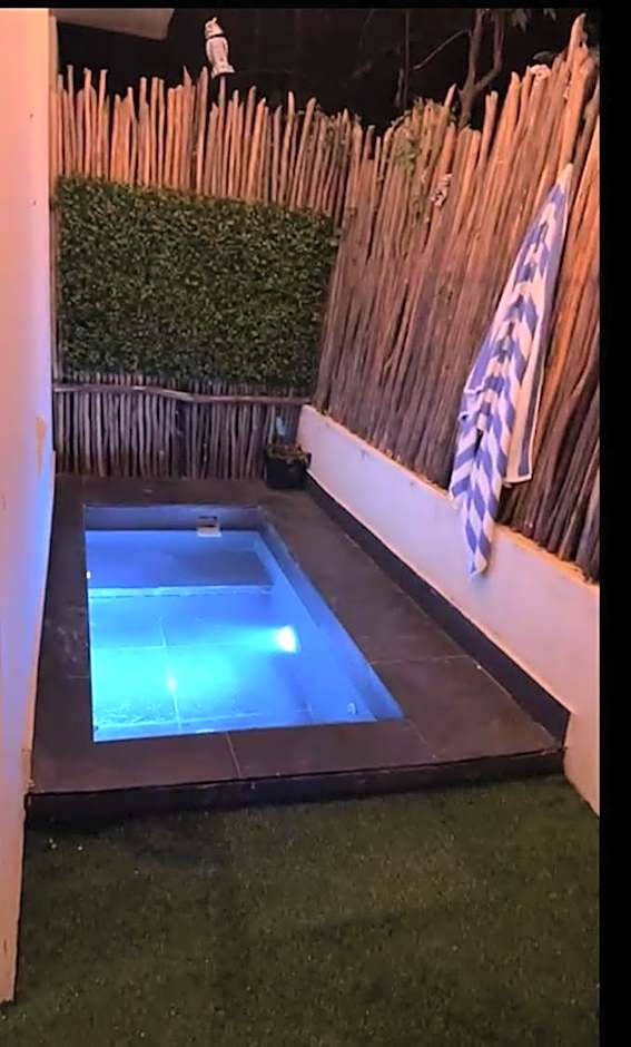 Studio w/Plunge Pool & Kitchen