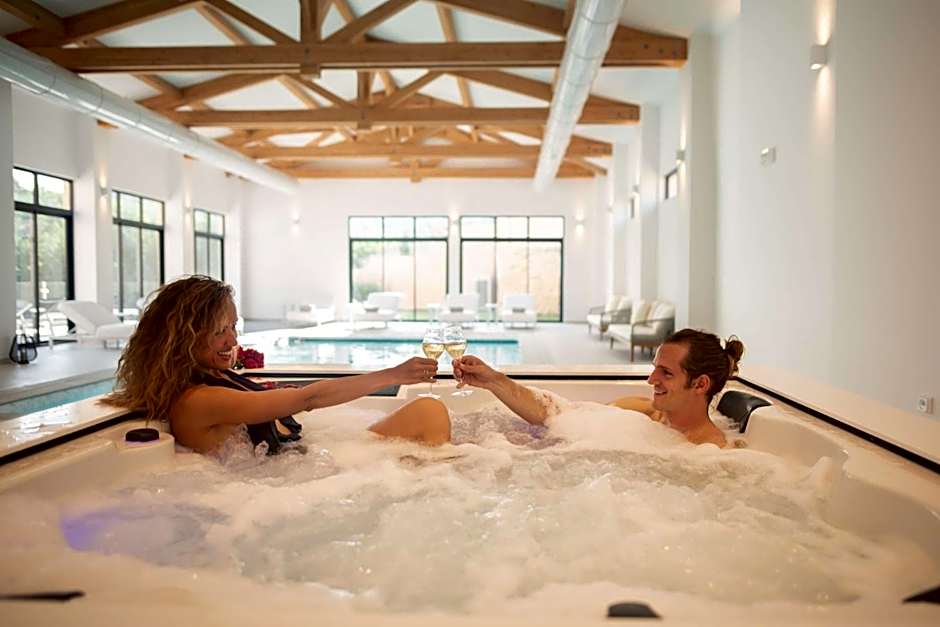 Domaine Ribiera, Hotel 5 Etoiles, SPA & Golf - Forcalquier