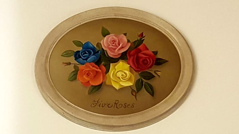 Five Roses Bed & Breakfast