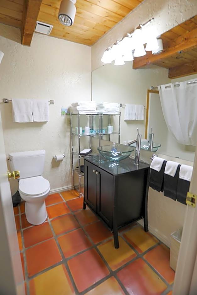 The Boulder Creek Lodge
