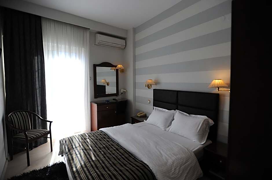 Photo 1 of 1 of Single Room