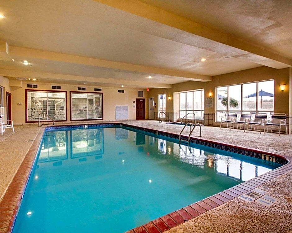 Clarion Suites Vidalia Riverfront